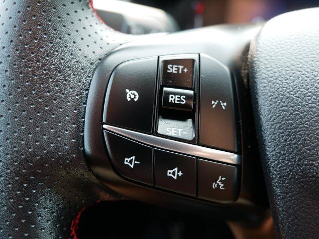 Certified 2025 Ford Escape ST-Line Select AWD/4WD image 26