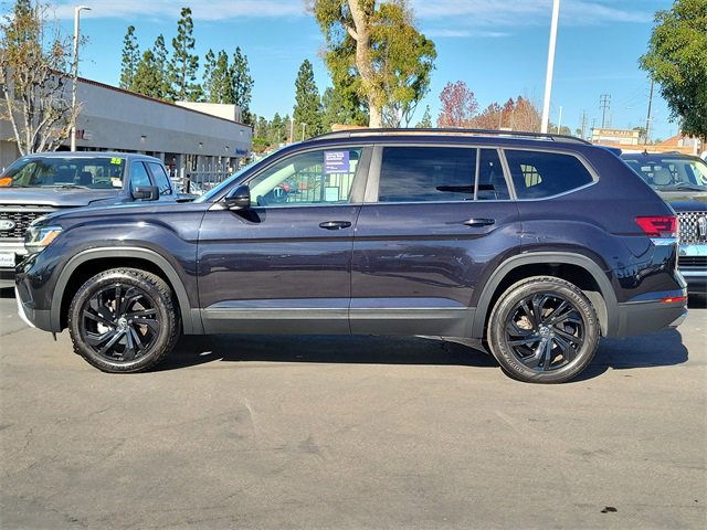 Used 2023 Volkswagen Atlas SE image 2