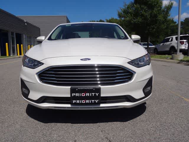 Certified 2019 Ford Fusion SE w/ Equipment Group 151A FWD image 5