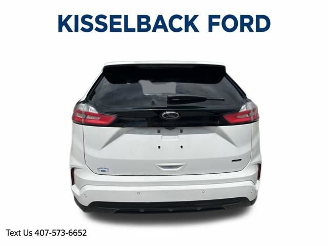 Certified 2023 Ford Edge SE w/ Black Appearance Package AWD/4WD image 4