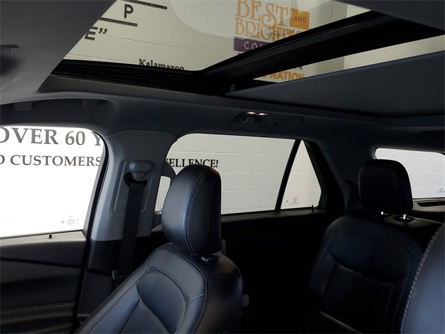 Certified 2023 Ford Explorer XLT w/ Equipment Group 202A image 10