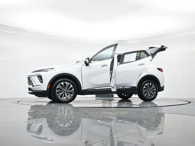 Used 2024 Buick Envision Preferred AWD/4WD image 54