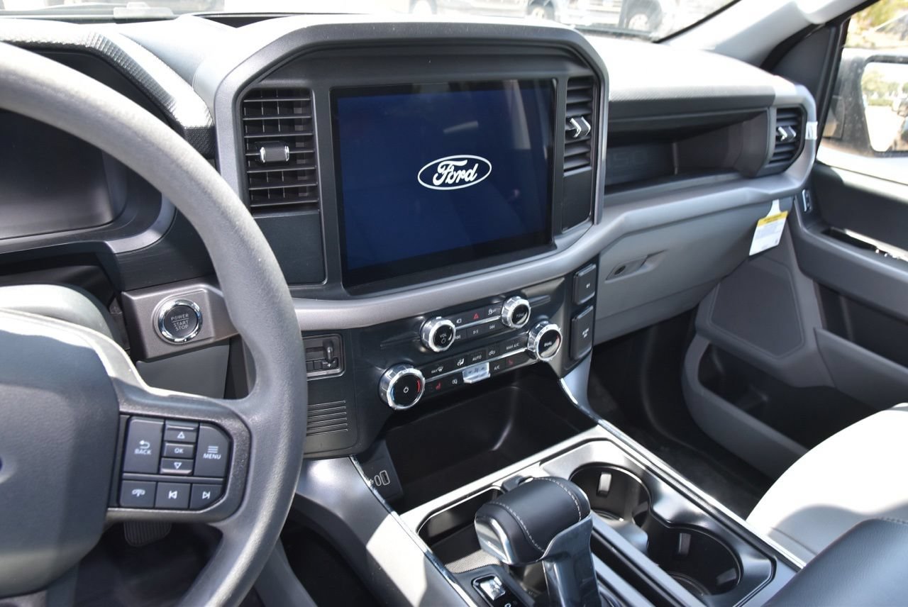 Certified 2025 Ford F150 Lightning Pro w/ Max Trailer Tow Package AWD/4WD image 8