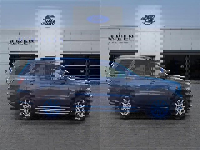 Used 2019 Dodge Durango SXT image 2