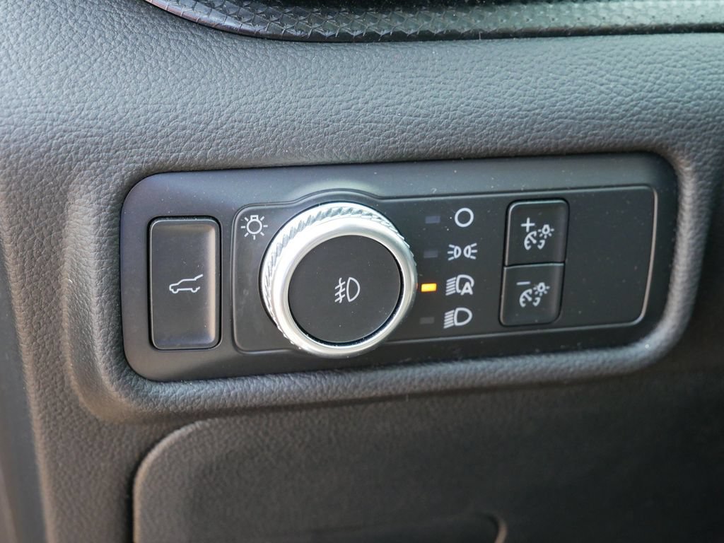 Certified 2022 Ford Explorer ST-Line AWD/4WD image 19