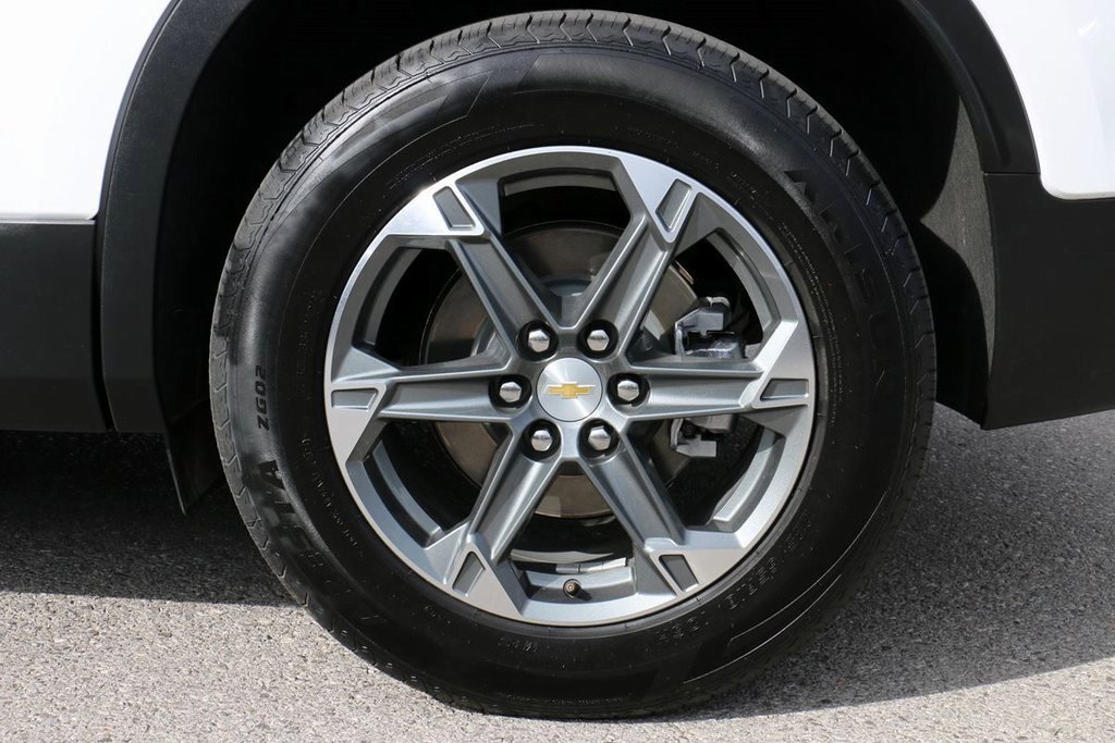 Used 2025 Chevrolet Blazer LT image 8