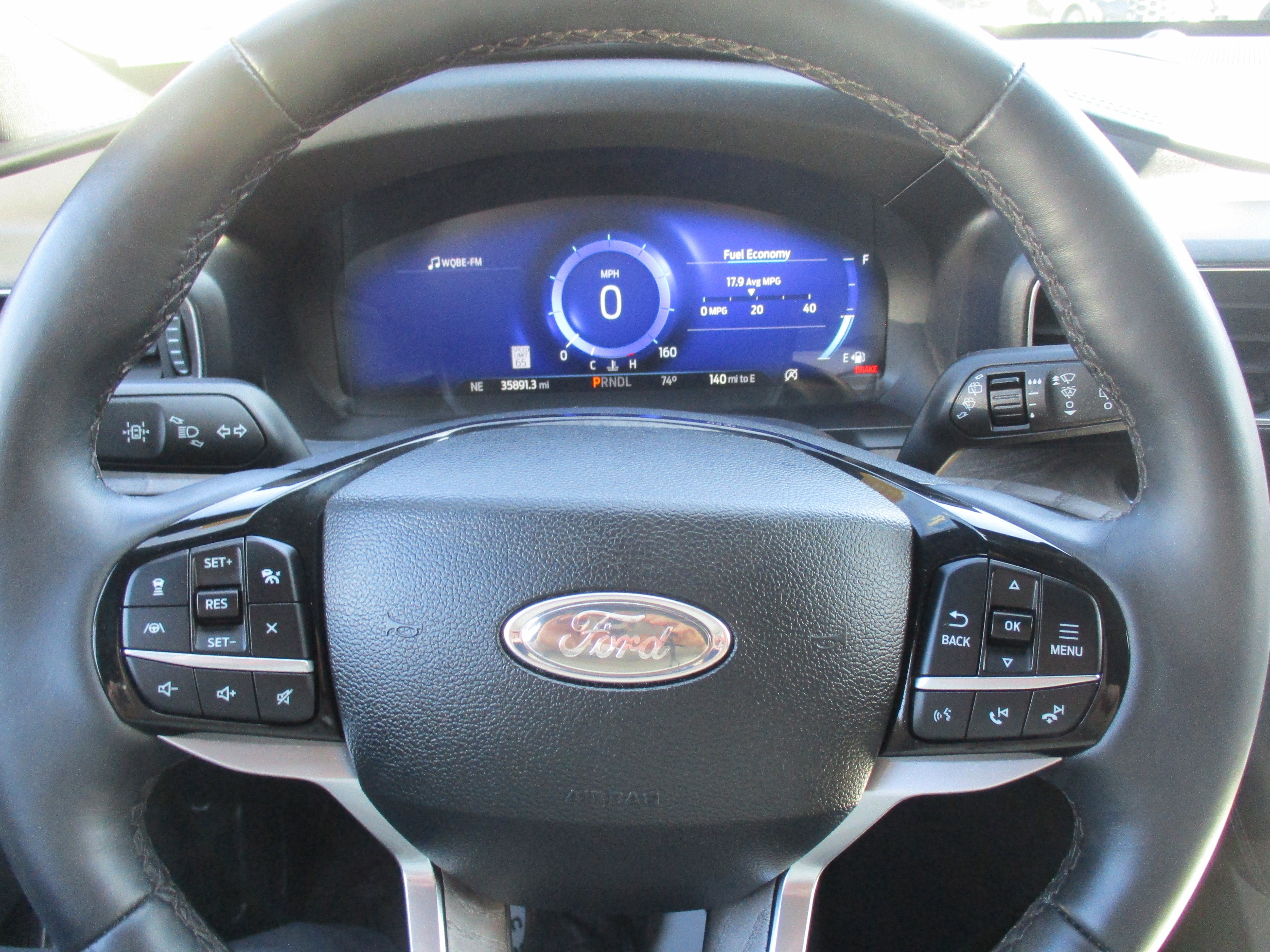 Certified 2023 Ford Explorer Platinum w/ Technology Package AWD/4WD image 23