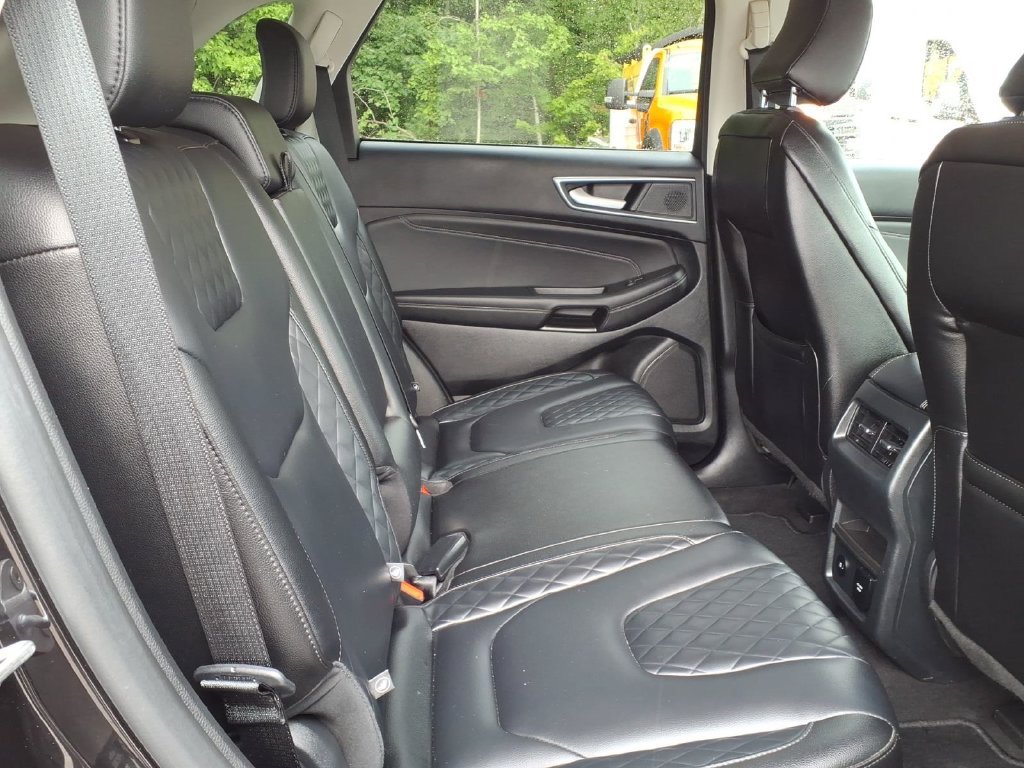 Certified 2024 Ford Edge Titanium AWD/4WD image 12