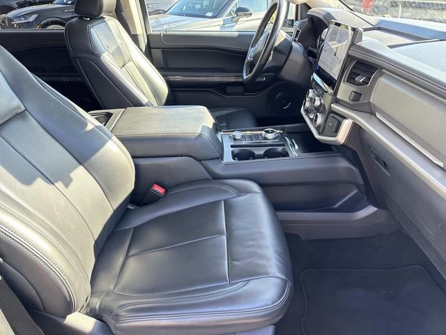 Certified 2024 Ford Expedition XLT image 23