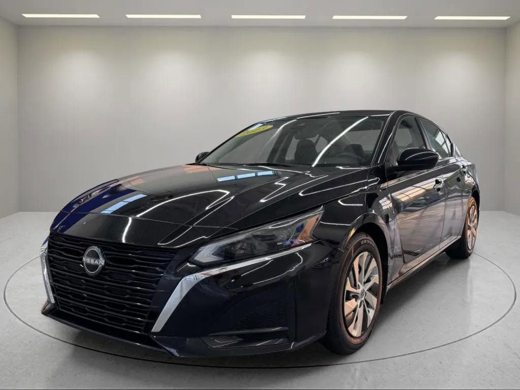 Used 2023 Nissan Altima 2.5 S image 7