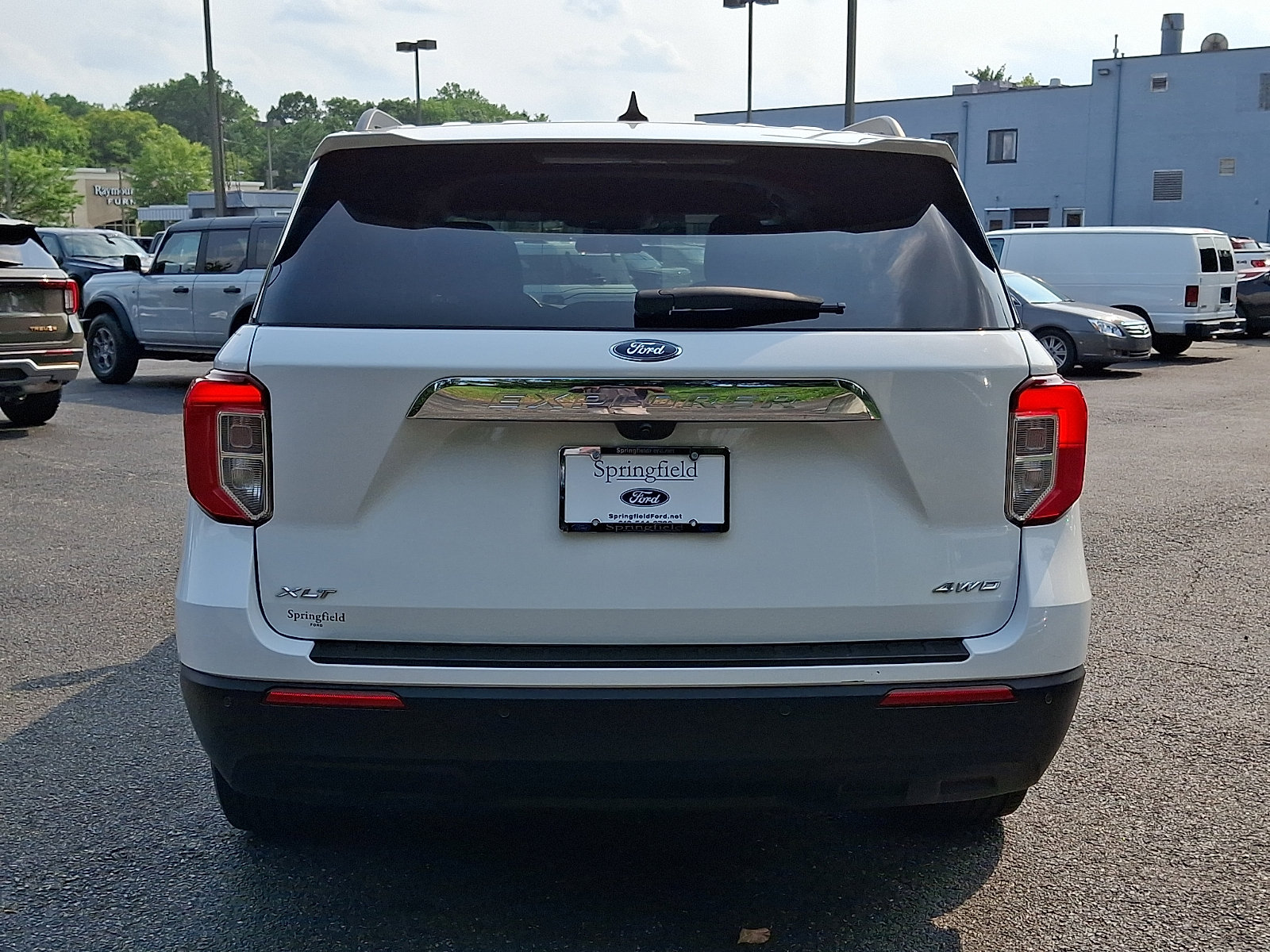 Certified 2023 Ford Explorer XLT AWD/4WD image 5