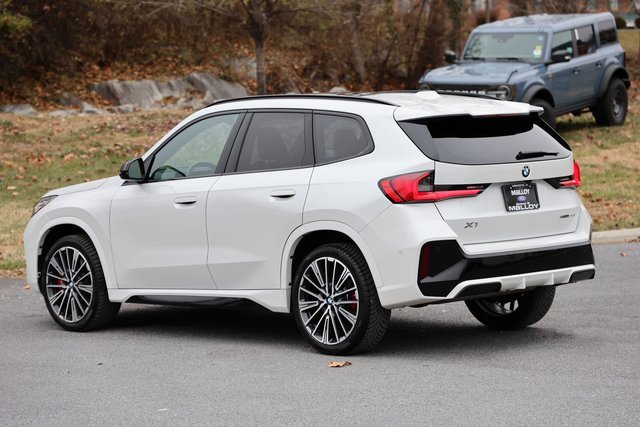 Used 2024 BMW X1 xDrive28i w/ Technology Package image 2