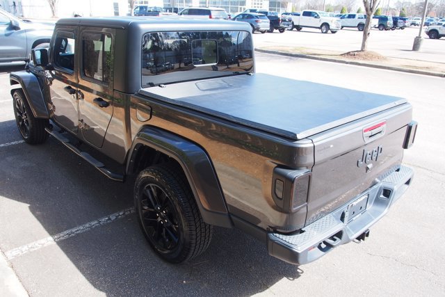 Used 2022 Jeep Gladiator Sport image 4