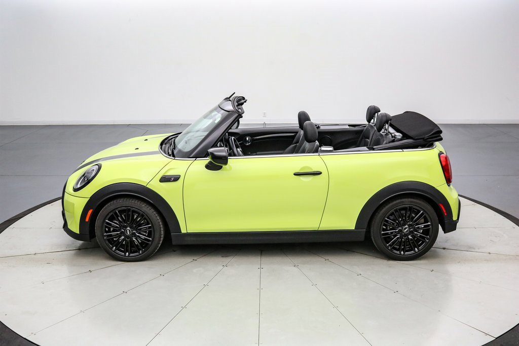 Used 2024 MINI Cooper S w/ Signature Upholstery Package image 2