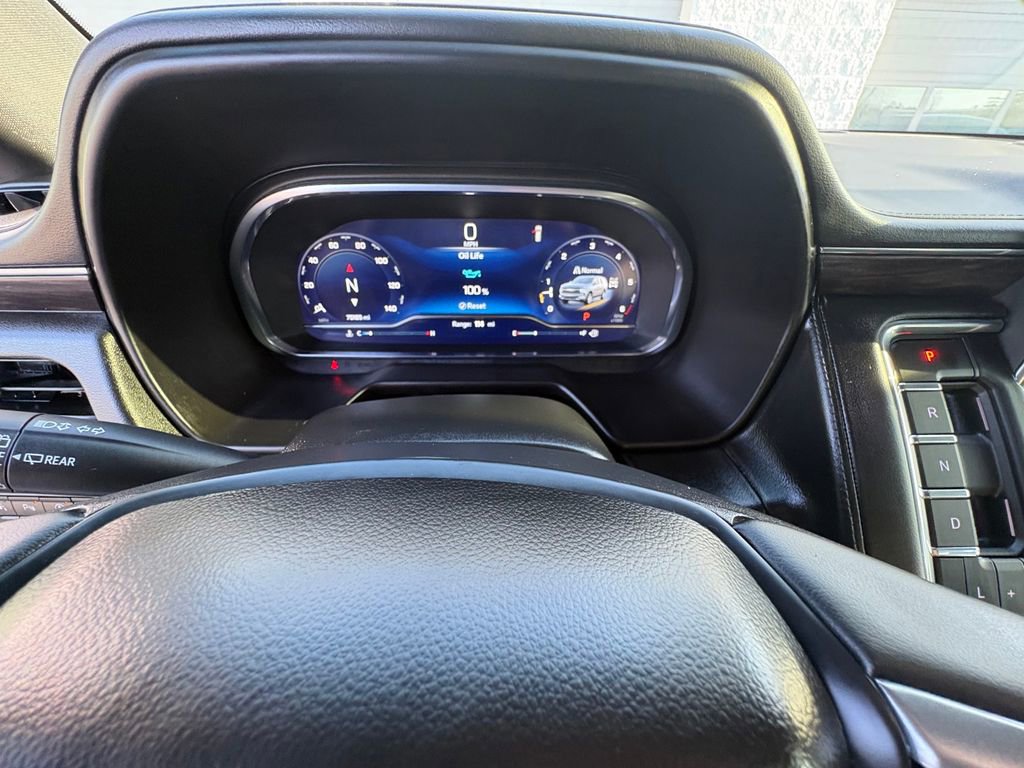 Used 2024 Chevrolet Tahoe Z71 w/ Z71 Off-Road Package image 17