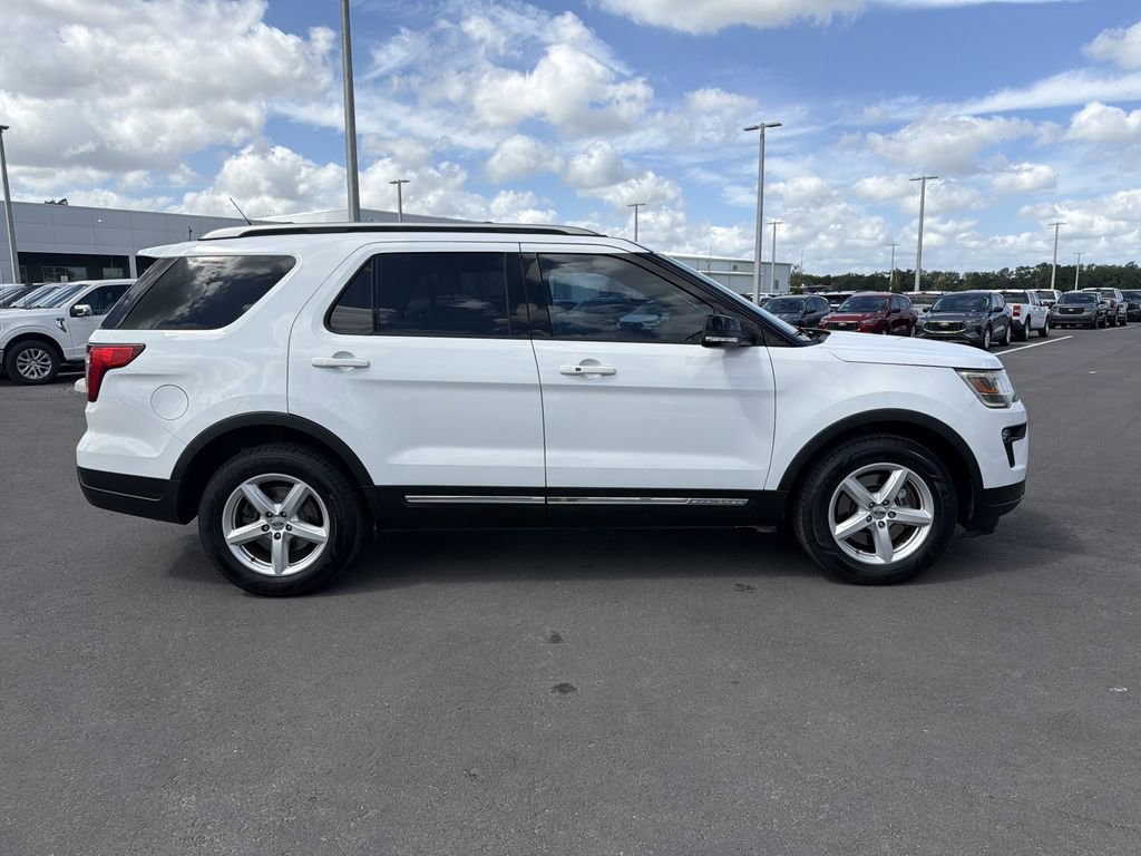 Certified 2018 Ford Explorer XLT w/ Equipment Group 202A image 3