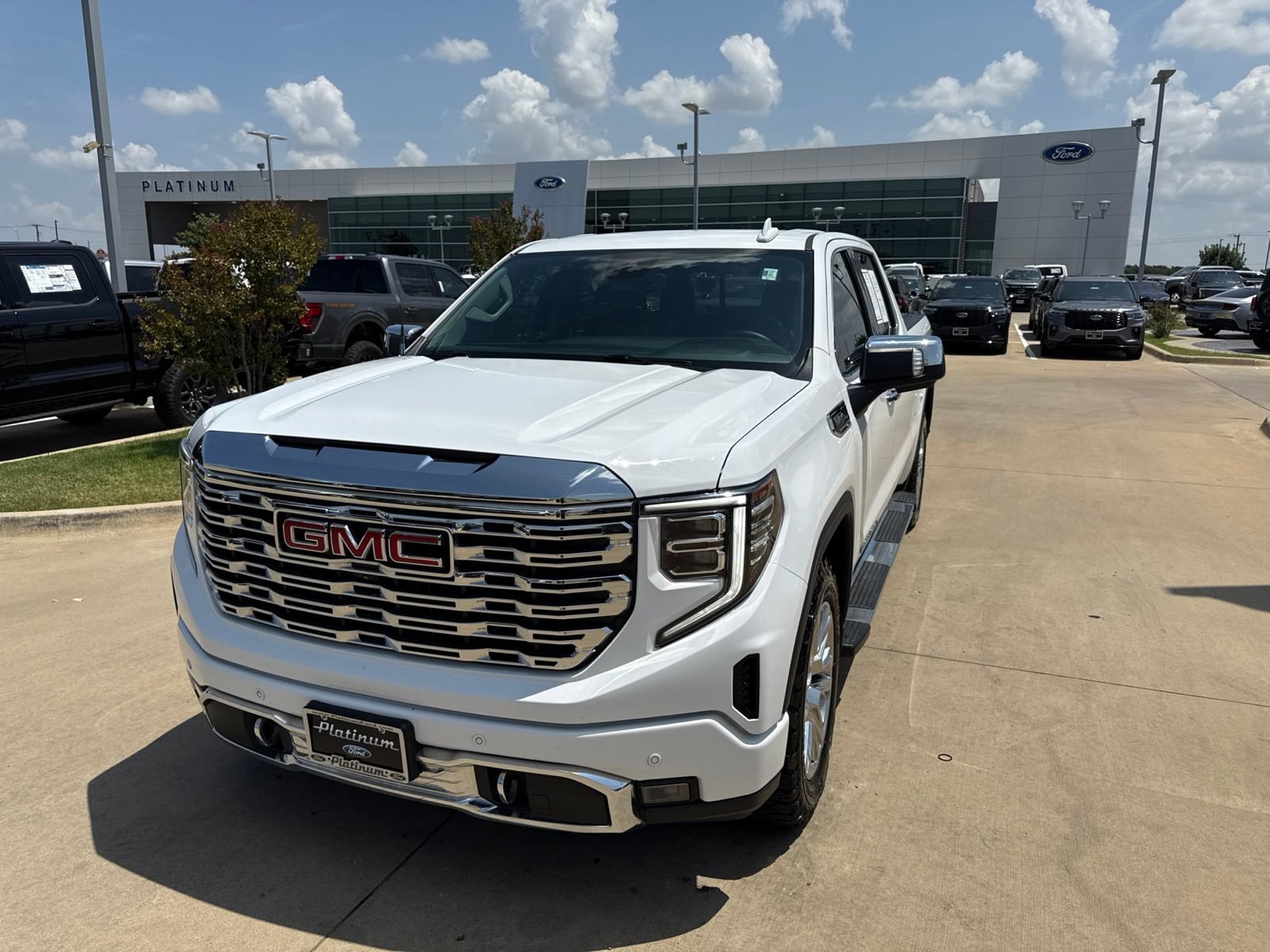 Used 2023 GMC Sierra 1500 Denali RWD image 54