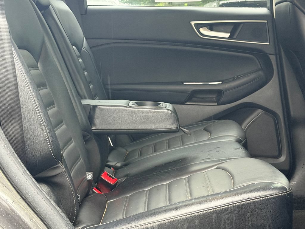 Certified 2018 Ford Edge SEL w/ Equipment Group 201A FWD image 10