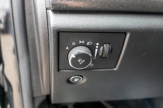 Used 2018 Jeep Grand Cherokee Laredo AWD/4WD image 19