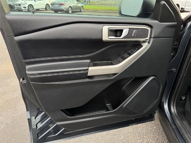 Certified 2023 Ford Explorer XLT image 13