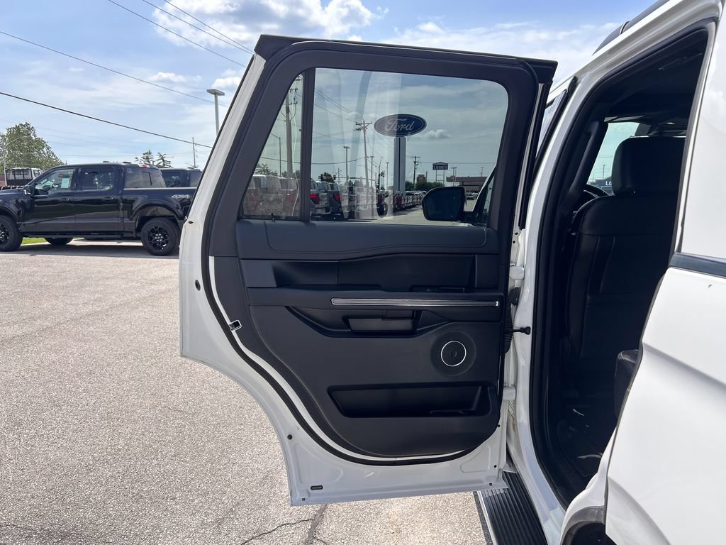 Certified 2021 Ford Expedition XLT AWD/4WD image 15