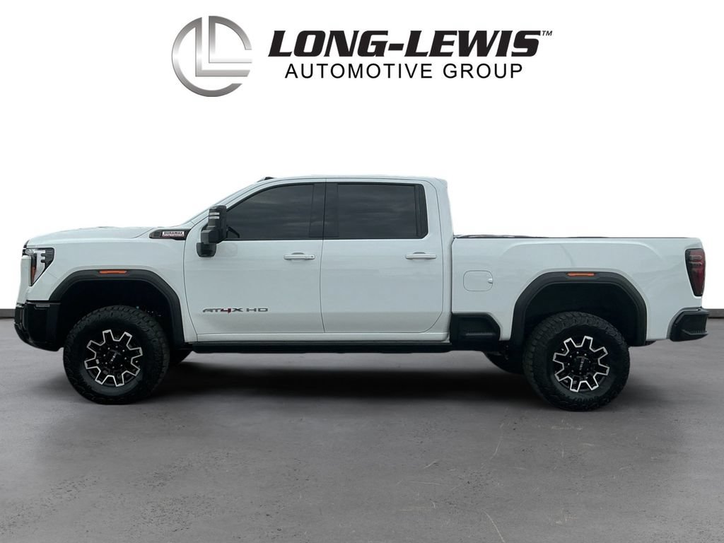 Used 2024 GMC Sierra 2500 AT4X AWD/4WD image 2