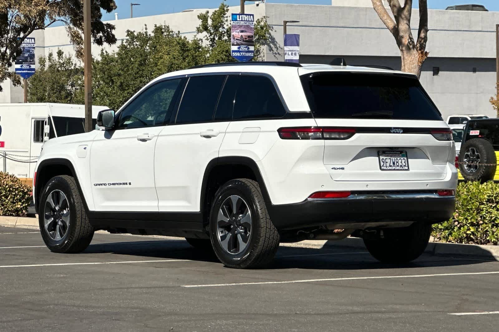 Used 2023 Jeep Grand Cherokee 4WD 4xe image 7
