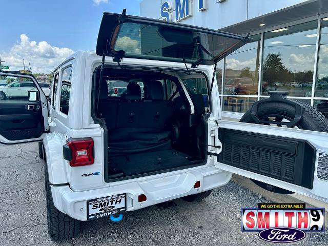 Used 2021 Jeep Wrangler Unlimited Sahara AWD/4WD image 27