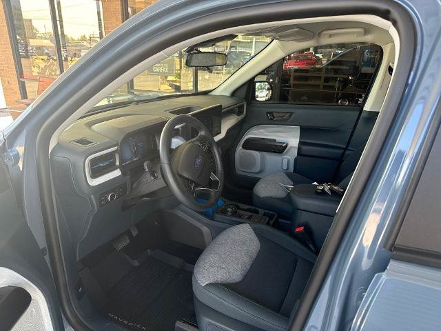 Certified 2025 Ford Maverick XLT w/ XLT Luxury Package FWD image 8