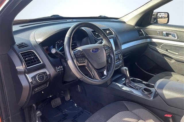 Certified 2017 Ford Explorer XLT w/ Equipment Group 201A image 14