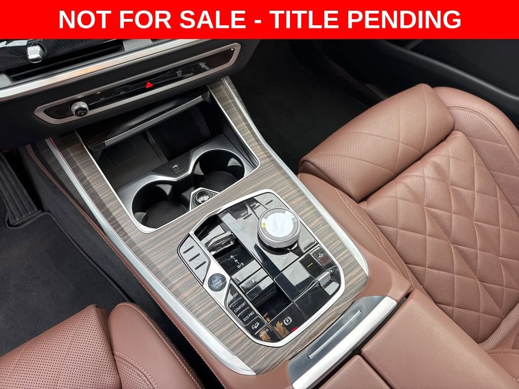 Used 2023 BMW X7 xDrive40i w/ Parking Assistance Package image 11