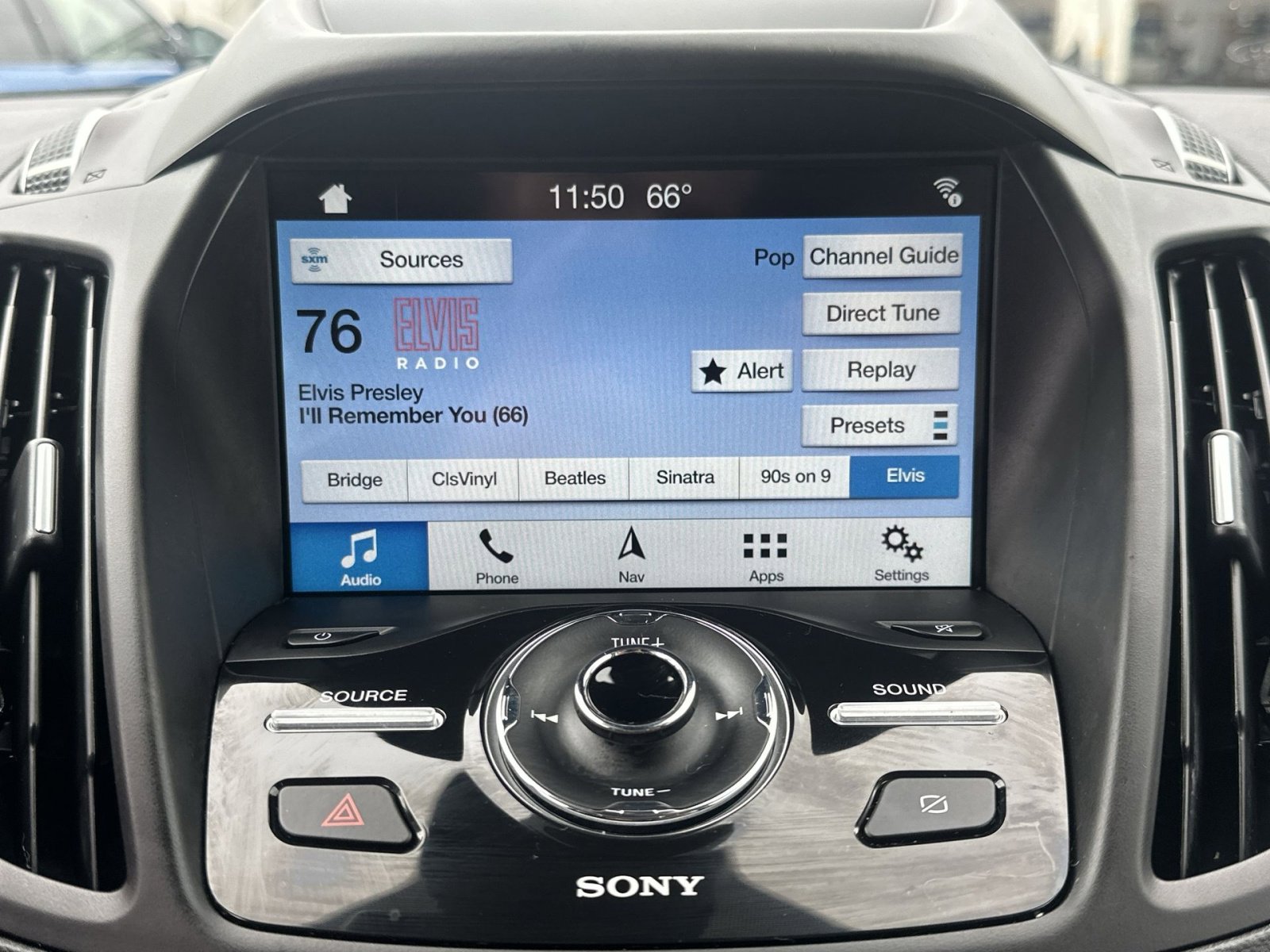 Certified 2019 Ford Escape Titanium AWD/4WD image 26