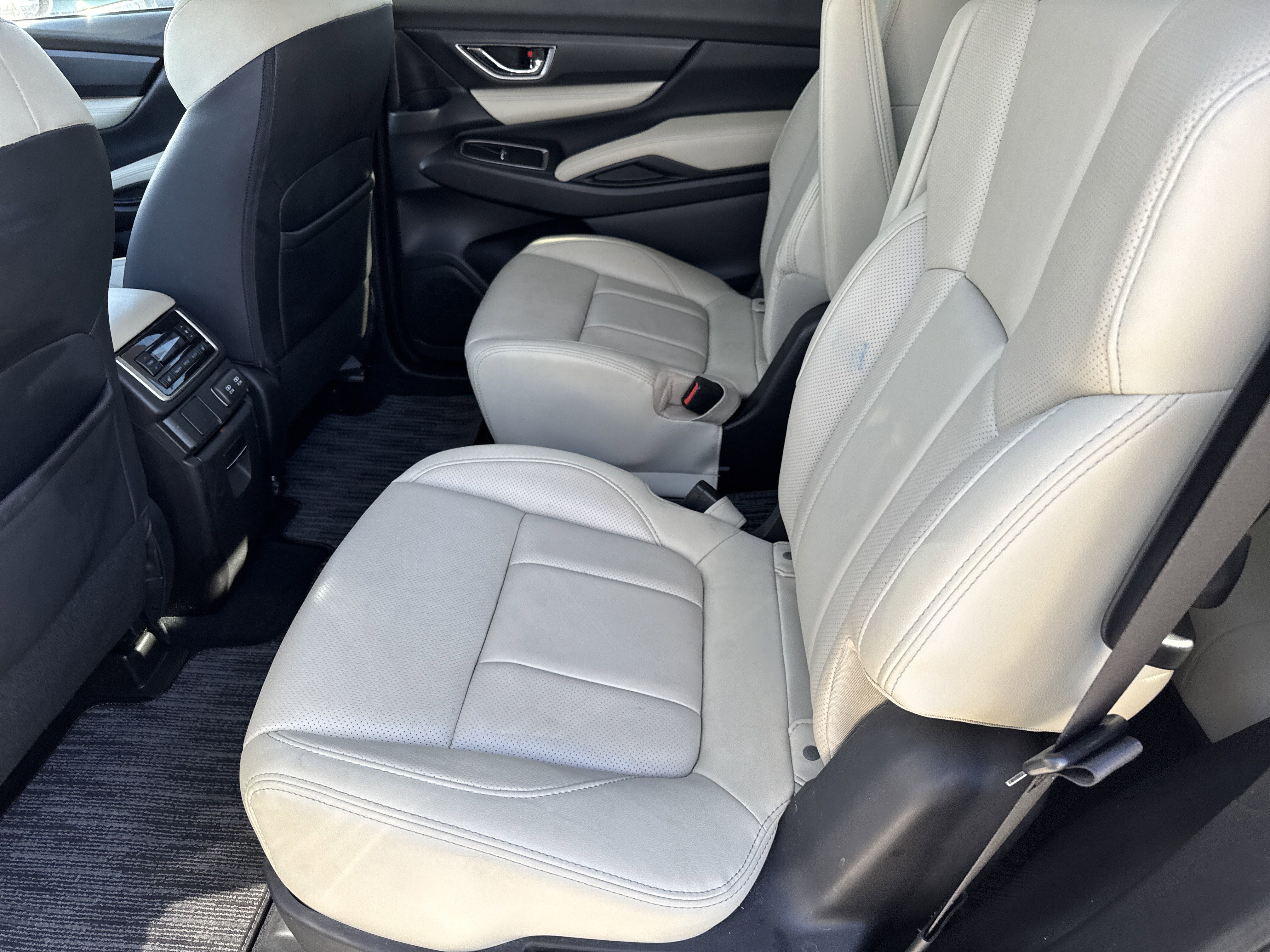 Used 2021 Subaru Ascent Limited image 11