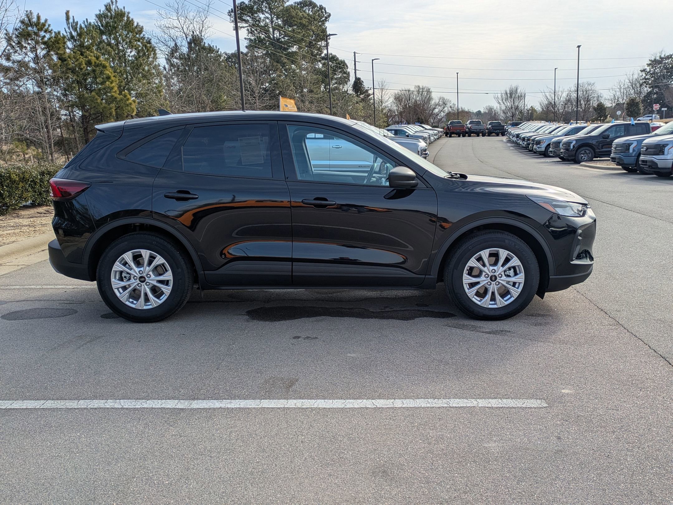 Certified 2025 Ford Escape Active image 7