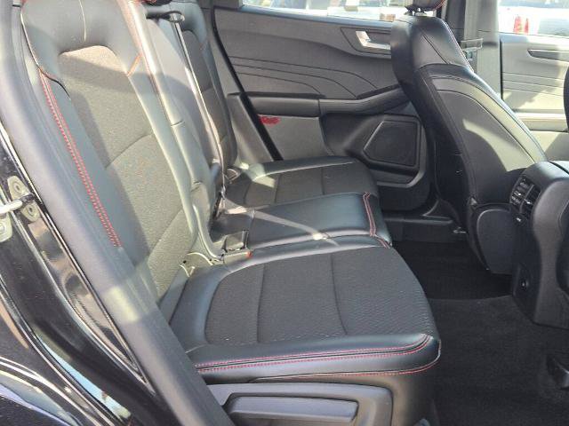 Certified 2025 Ford Escape ST-Line Select AWD/4WD image 9