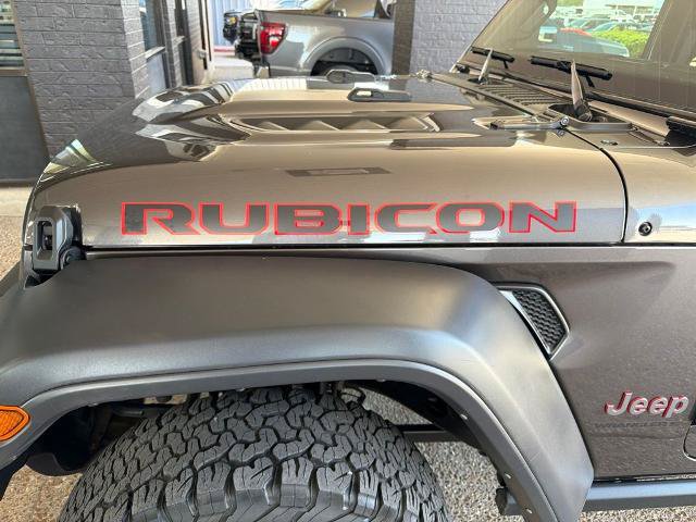 Used 2025 Jeep Wrangler Unlimited Rubicon AWD/4WD image 3