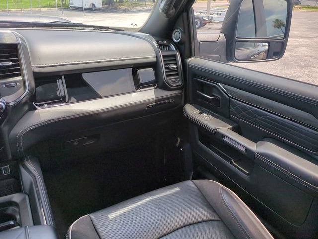 Used 2025 RAM 3500 Limited AWD/4WD image 18