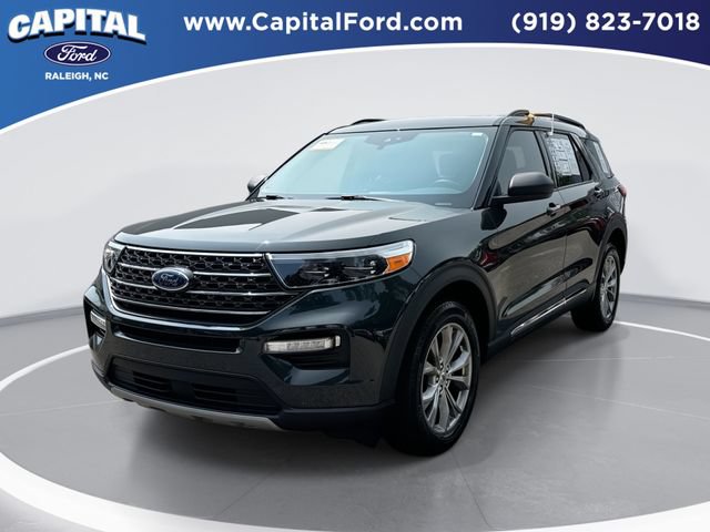 Certified 2023 Ford Explorer XLT w/ Equipment Group 202A AWD/4WD image 1