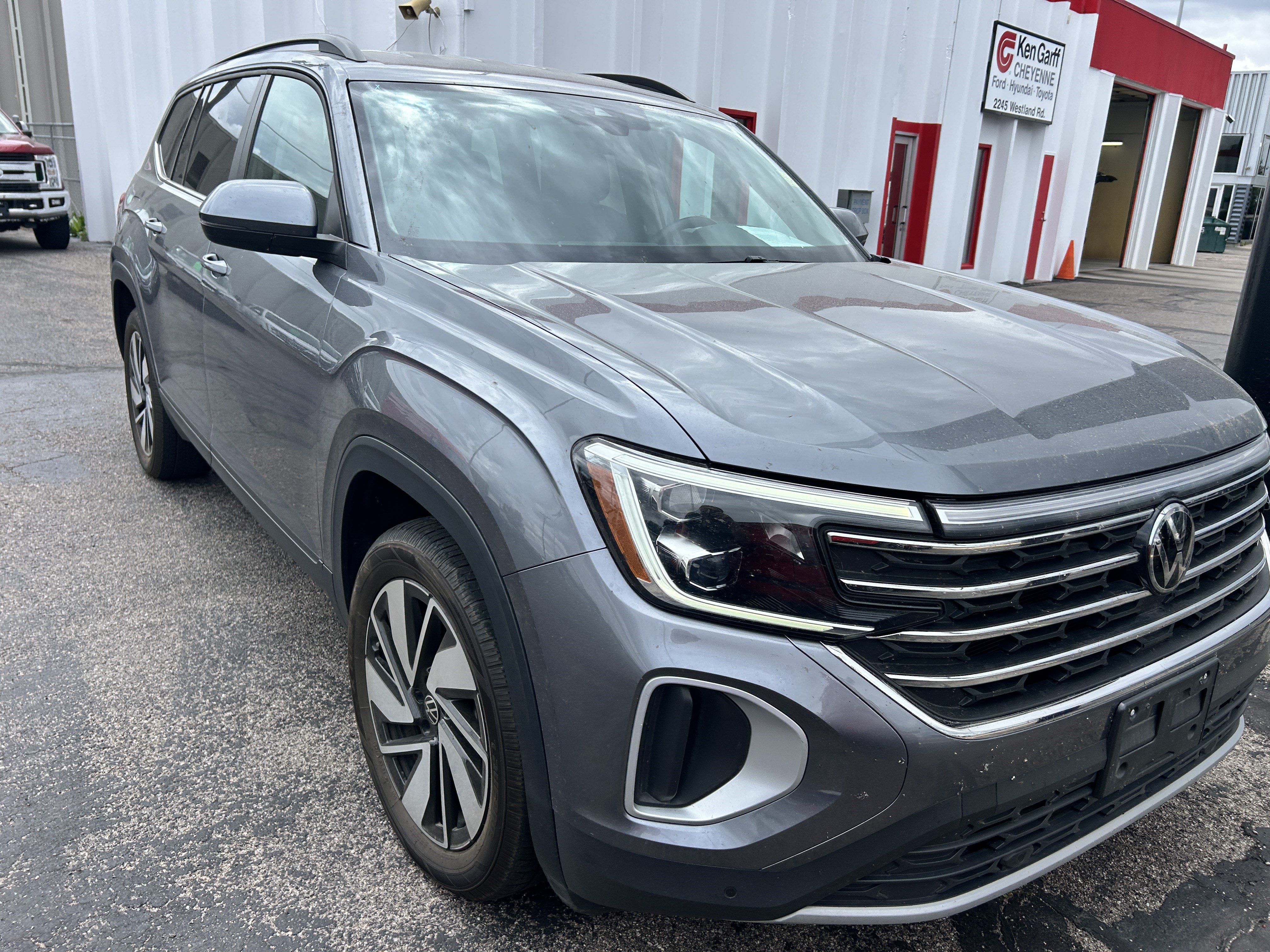 Used 2024 Volkswagen Atlas SE AWD/4WD image 7
