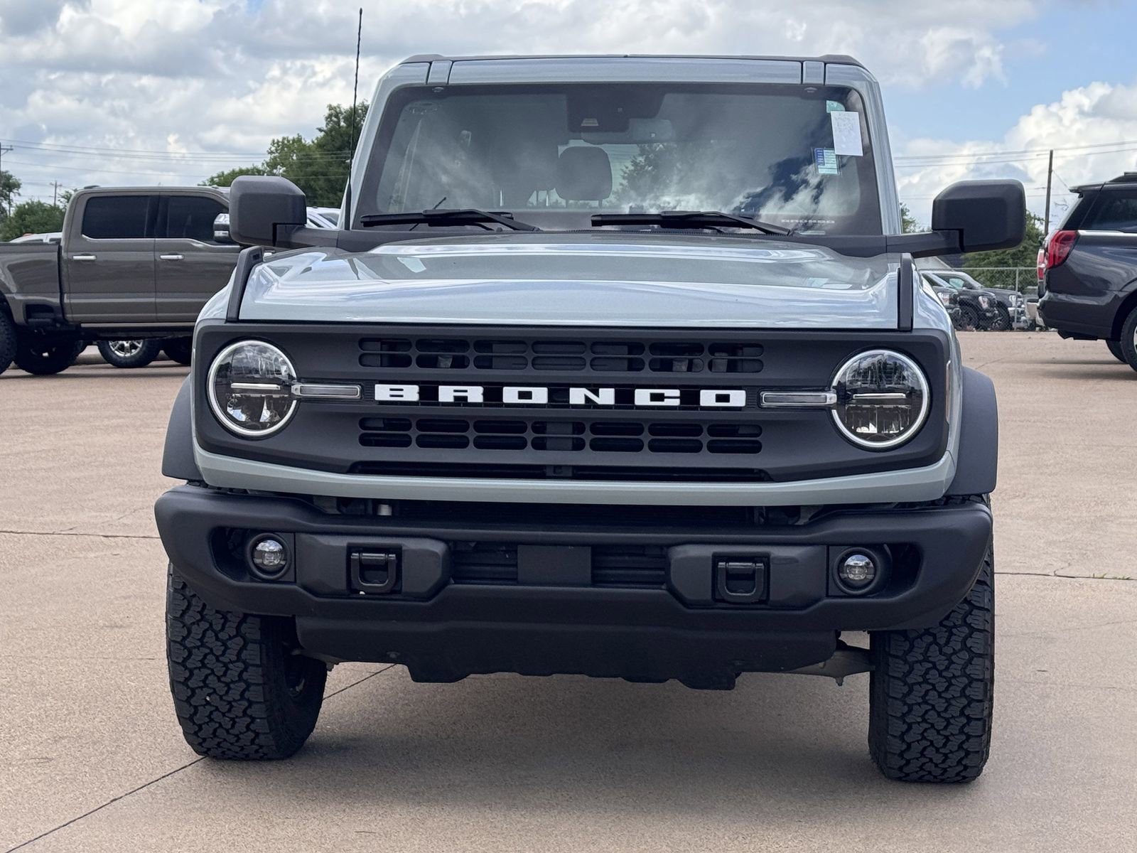 Certified 2024 Ford Bronco Black Diamond AWD/4WD image 9