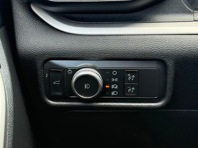 Certified 2022 Ford Explorer XLT w/ Equipment Group 202A image 23