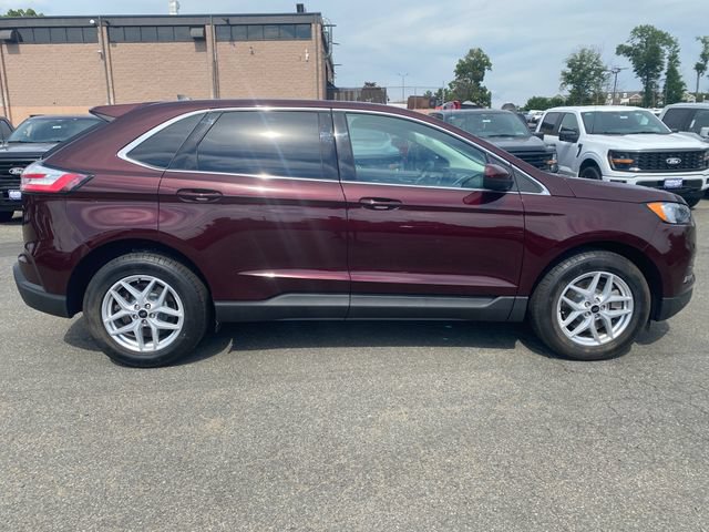 Certified 2024 Ford Edge SEL w/ Convenience Package AWD/4WD image 8