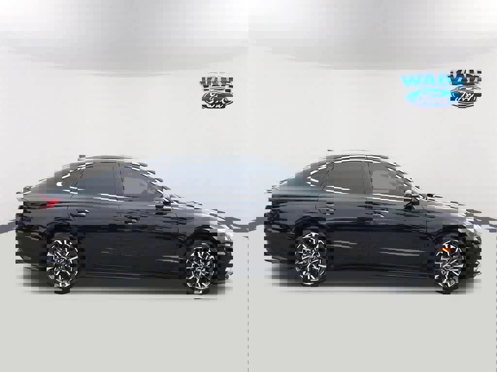 Used 2023 Hyundai Sonata Limited w/ Preferred Accessory Package image 4