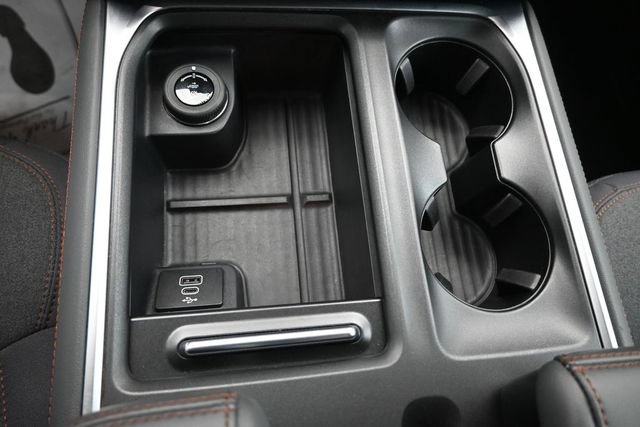 Certified 2025 Ford Expedition Active AWD/4WD image 19
