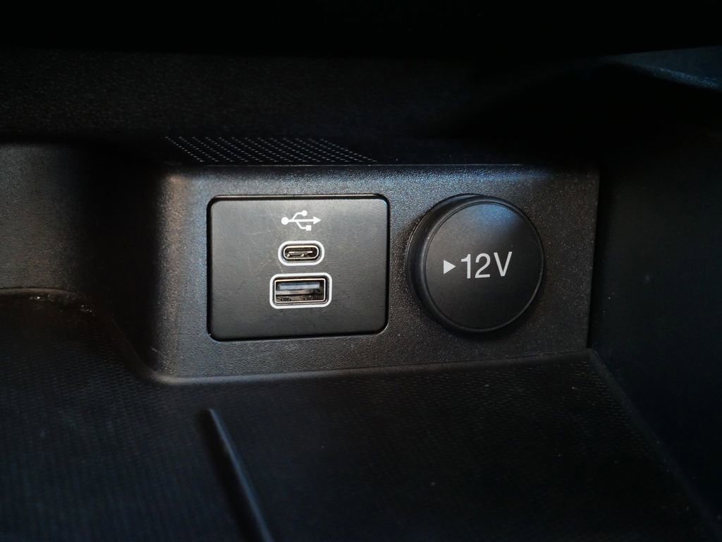 Certified 2025 Ford Escape ST-Line image 24