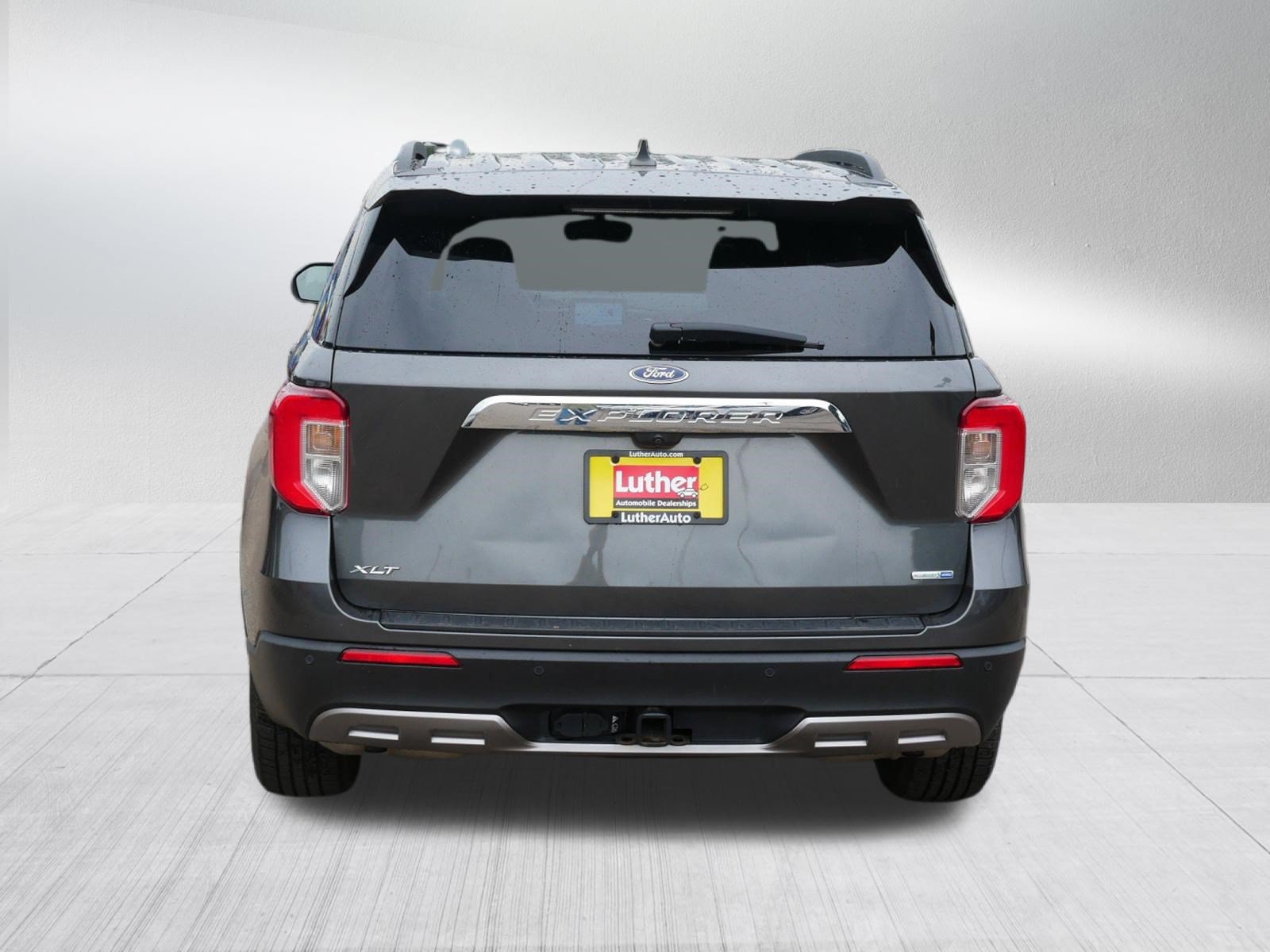 Certified 2020 Ford Explorer XLT w/ Equipment Group 202A AWD/4WD image 6