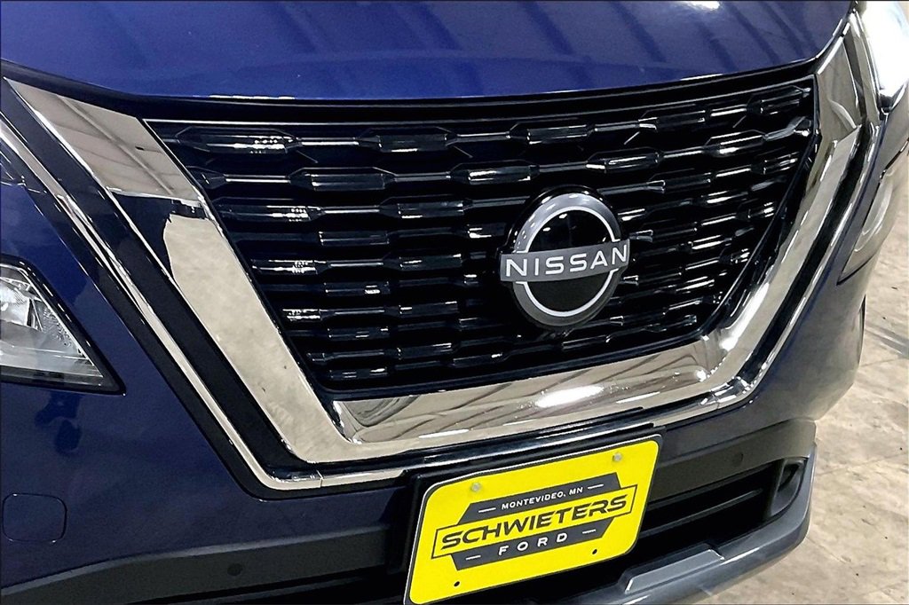 Used 2023 Nissan Rogue SL w/ SL Premium Package image 29