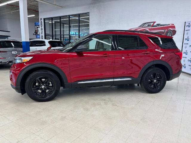 Certified 2023 Ford Explorer XLT w/ Equipment Group 202A AWD/4WD image 2