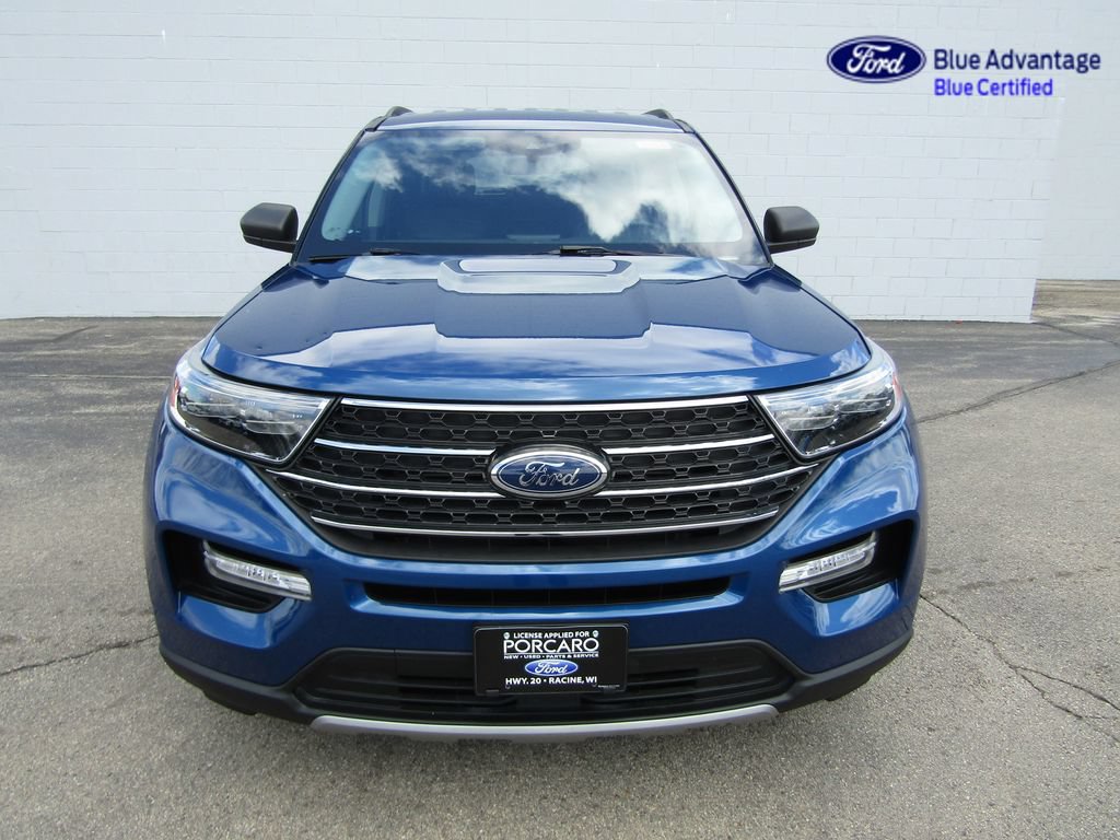 Certified 2022 Ford Explorer XLT w/ Equipment Group 202A AWD/4WD image 3