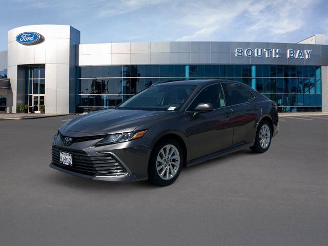 Used 2023 Toyota Camry LE FWD image 1